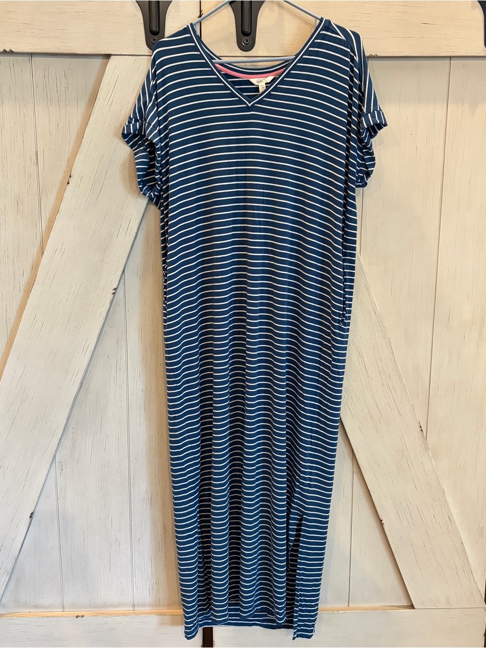 Matilda Jane Navy and White Striped V-Neck Maxi Dress Size Large